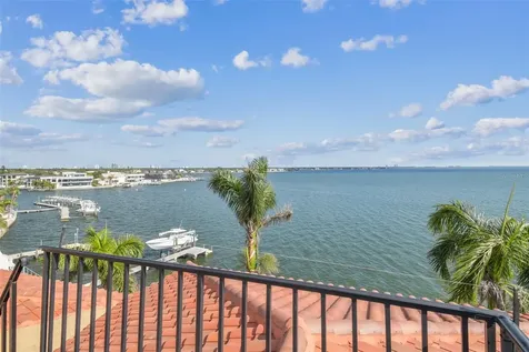 5810 Mariner Street Tampa FL 33609