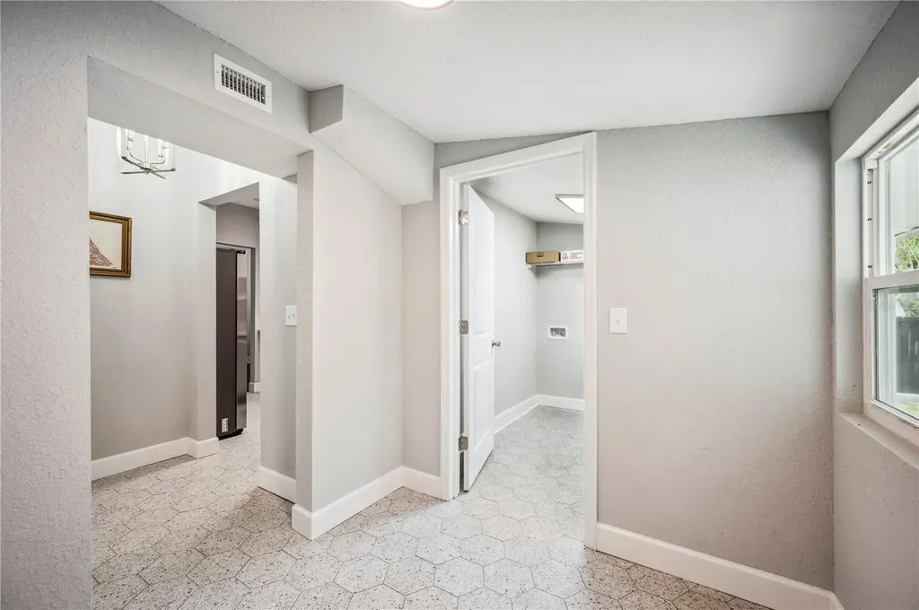 717 Frank Lloyd Wright Way Lakeland FL 33803