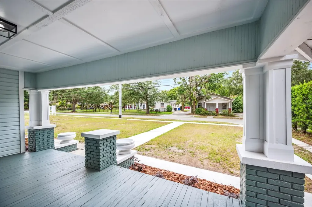 717 Frank Lloyd Wright Way Lakeland FL 33803