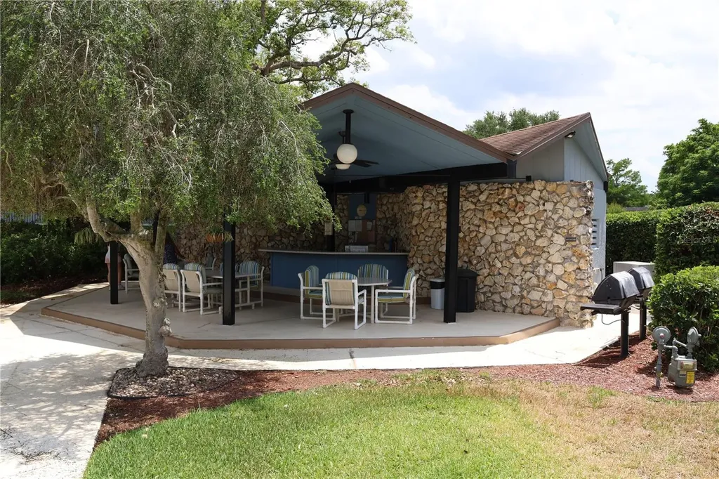 333 Lake Howard Drive NW Winter Haven FL 33880