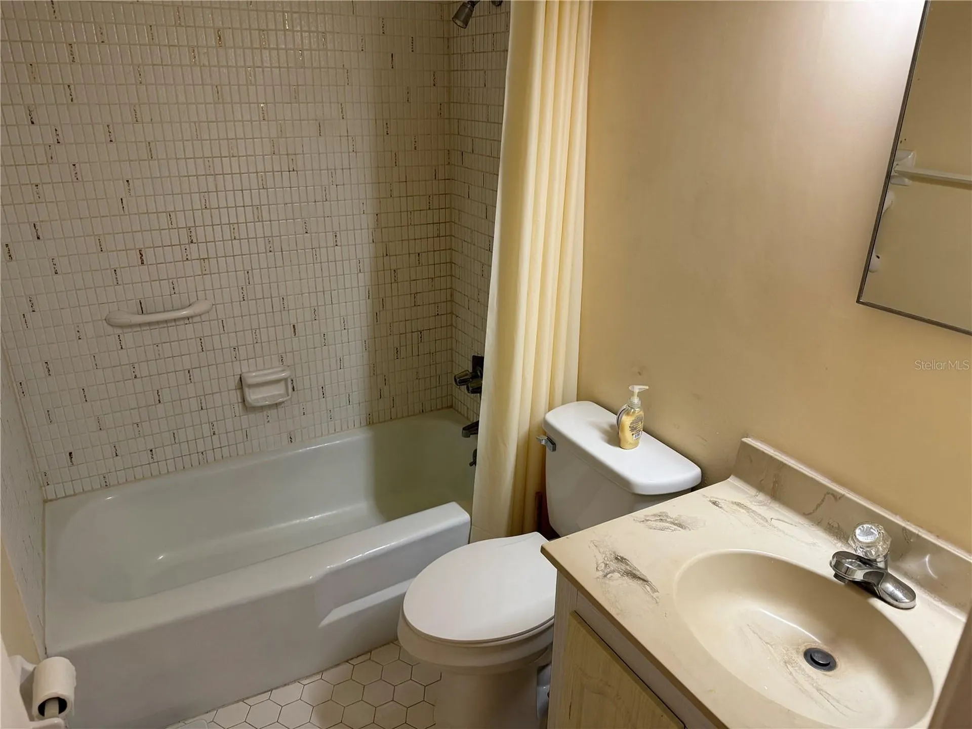 333 Lake Howard Drive NW Winter Haven FL 33880