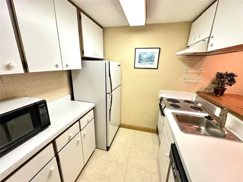 36750 Us 19 Highway N Palm Harbor FL 34684