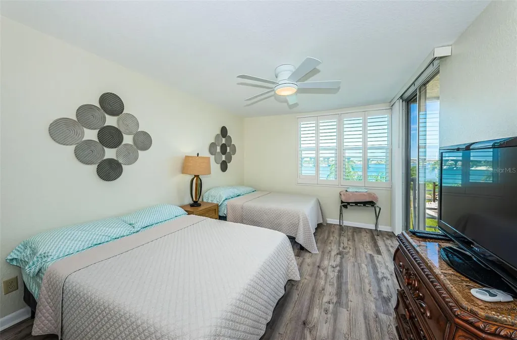 6081 Bahia Del Mar Circle St Petersburg FL 33715