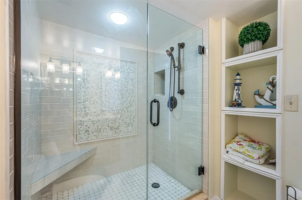 6081 Bahia Del Mar Circle St Petersburg FL 33715