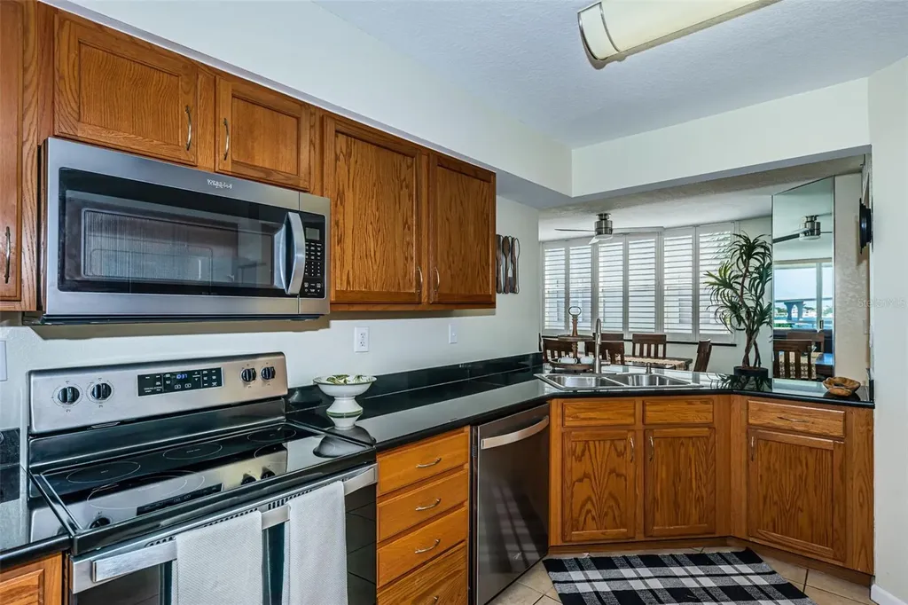 6081 Bahia Del Mar Circle St Petersburg FL 33715
