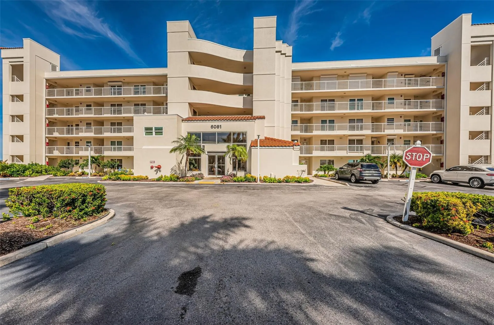 6081 Bahia Del Mar Circle St Petersburg FL 33715