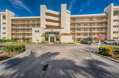 6081 Bahia Del Mar Circle St Petersburg FL 33715