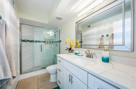 6081 Bahia Del Mar Circle St Petersburg FL 33715