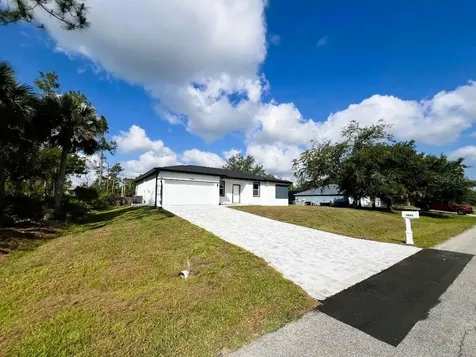 3045 Montgomery Drive Port Charlotte FL 33981