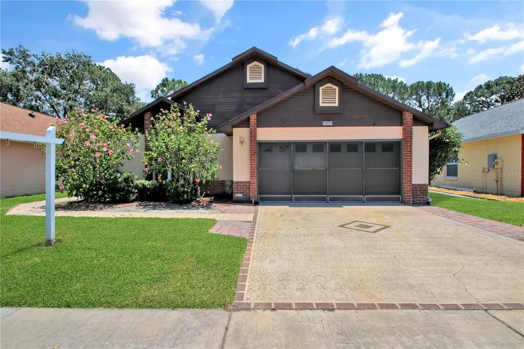 2656 Whisper Lakes Club Circle Orlando FL 32837