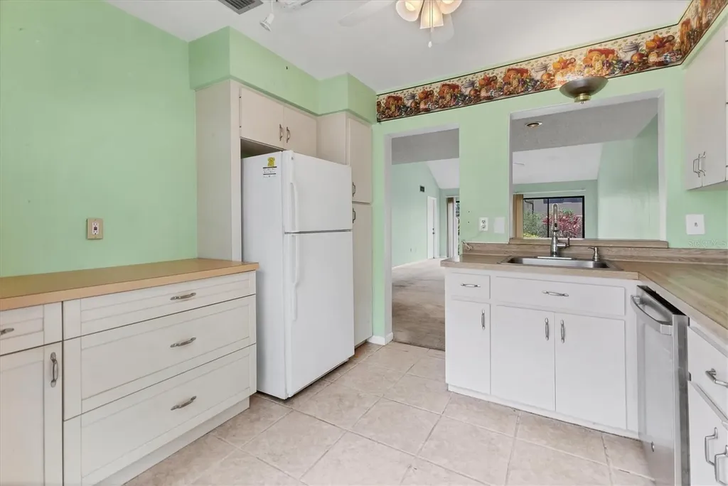 5273 Myrtle Wood Sarasota FL 34235