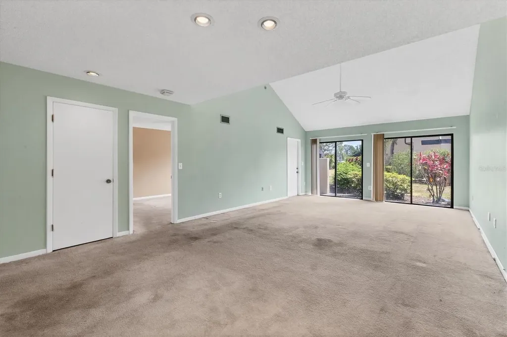 5273 Myrtle Wood Sarasota FL 34235