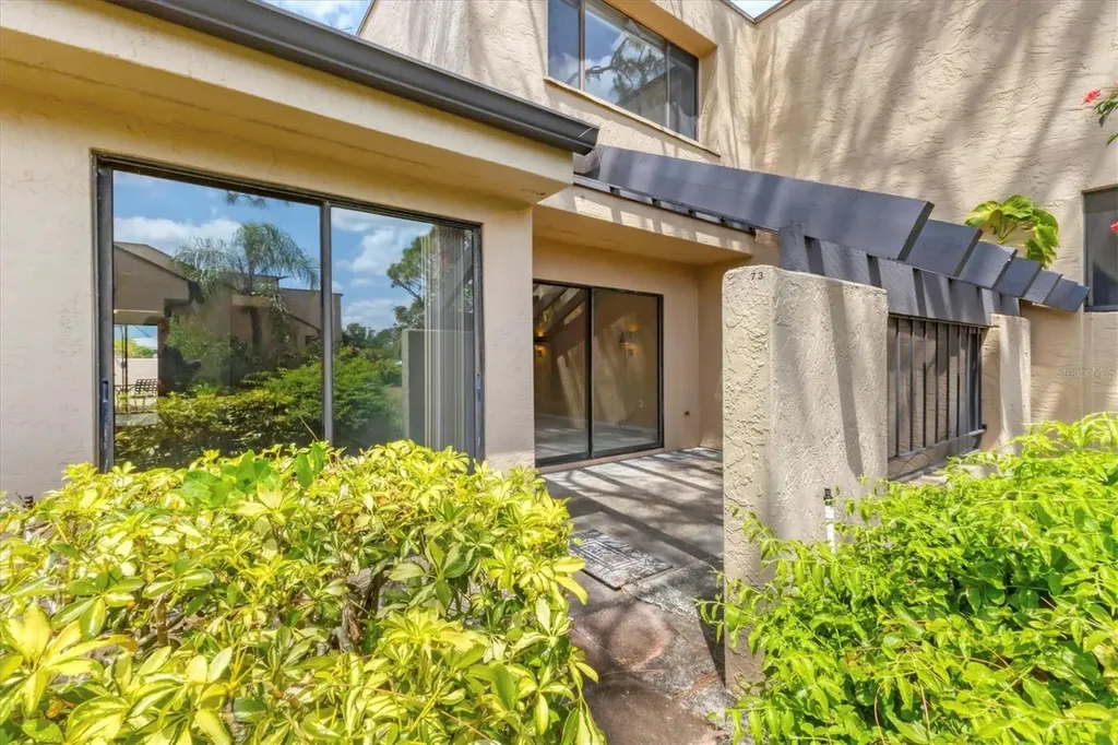 5273 Myrtle Wood Sarasota FL 34235