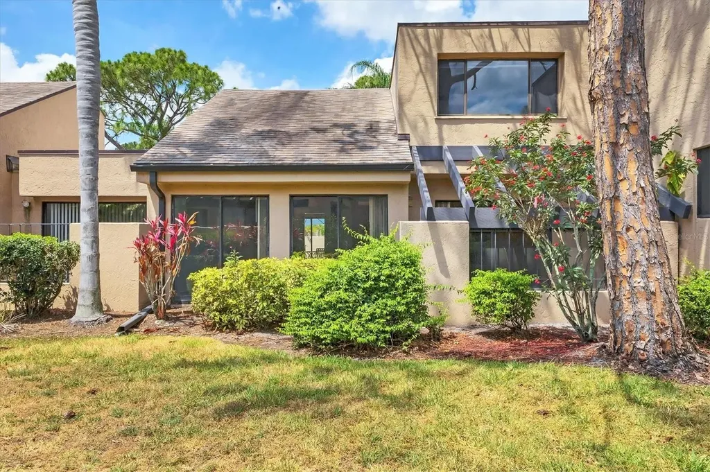 5273 Myrtle Wood Sarasota FL 34235