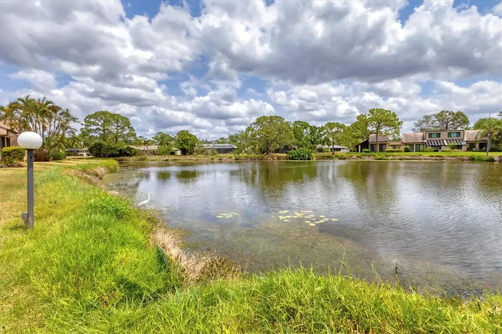 5273 Myrtle Wood Sarasota FL 34235