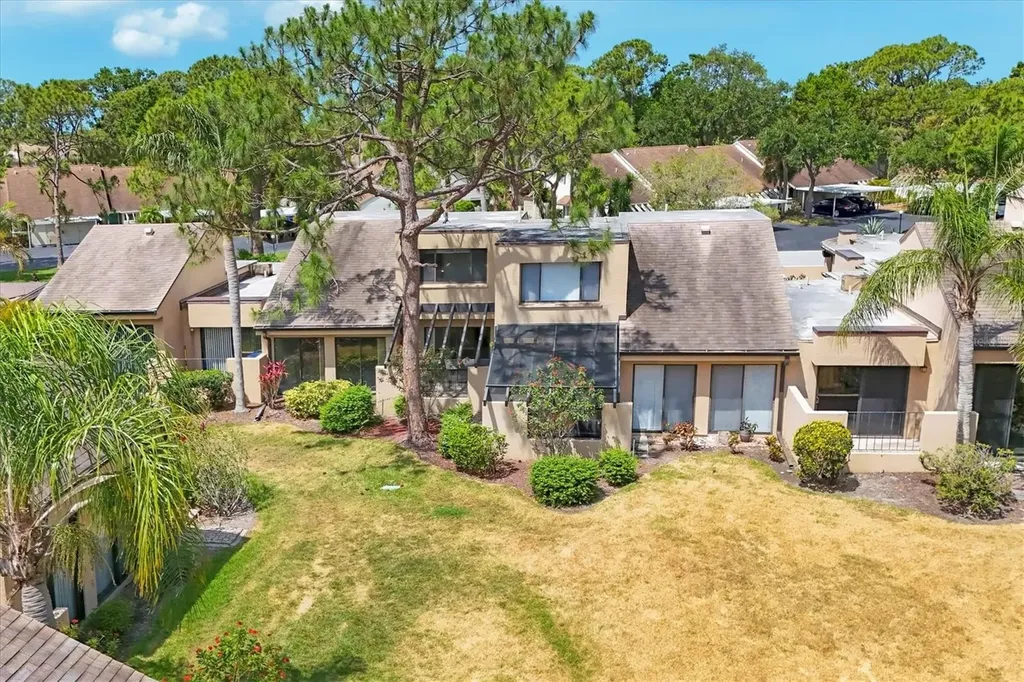 5273 Myrtle Wood Sarasota FL 34235