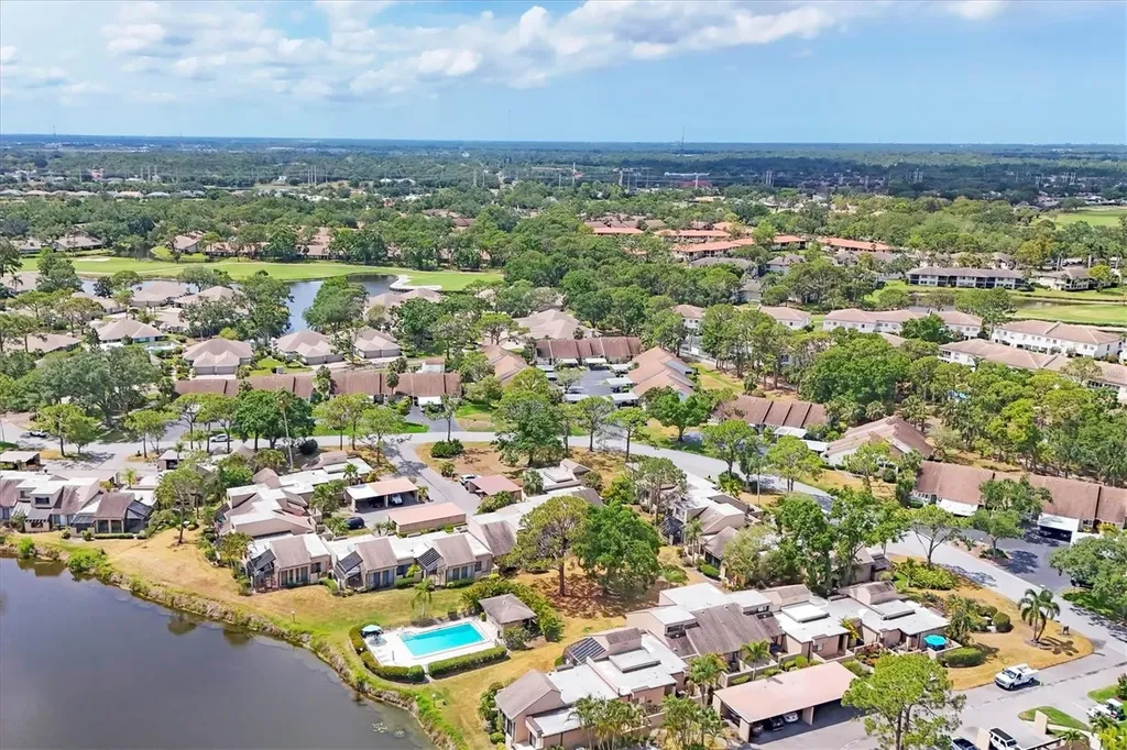 5273 Myrtle Wood Sarasota FL 34235