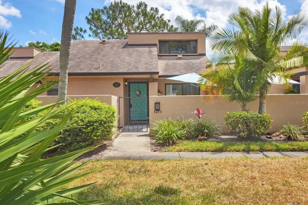 5273 Myrtle Wood Sarasota FL 34235