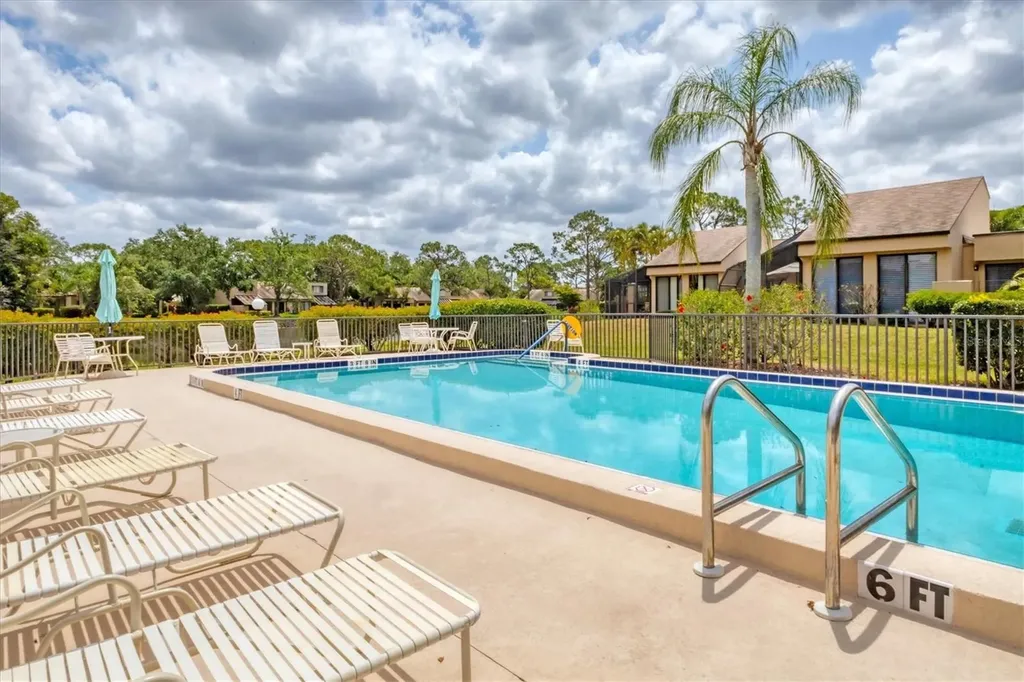 5273 Myrtle Wood Sarasota FL 34235