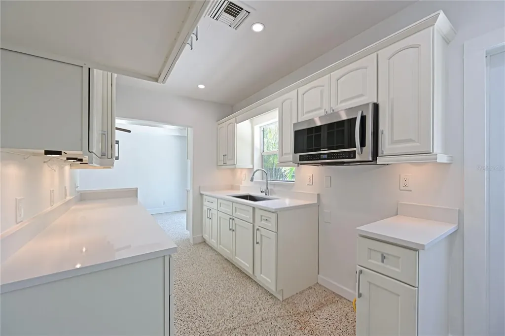 5924 Gulf Of Mexico Drive Longboat Key FL 34228