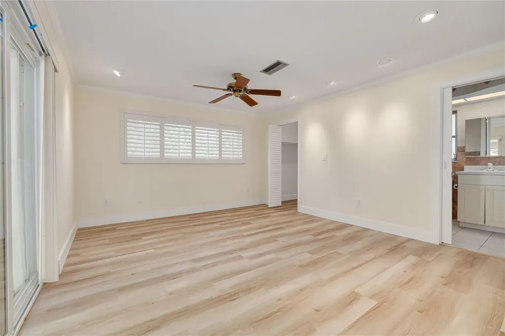 2370 Weymouth Drive Clearwater FL 33764
