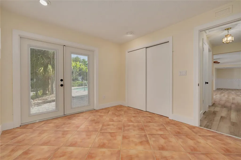 2370 Weymouth Drive Clearwater FL 33764