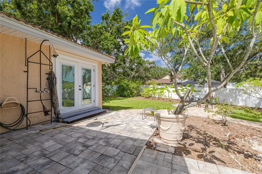 2370 Weymouth Drive Clearwater FL 33764