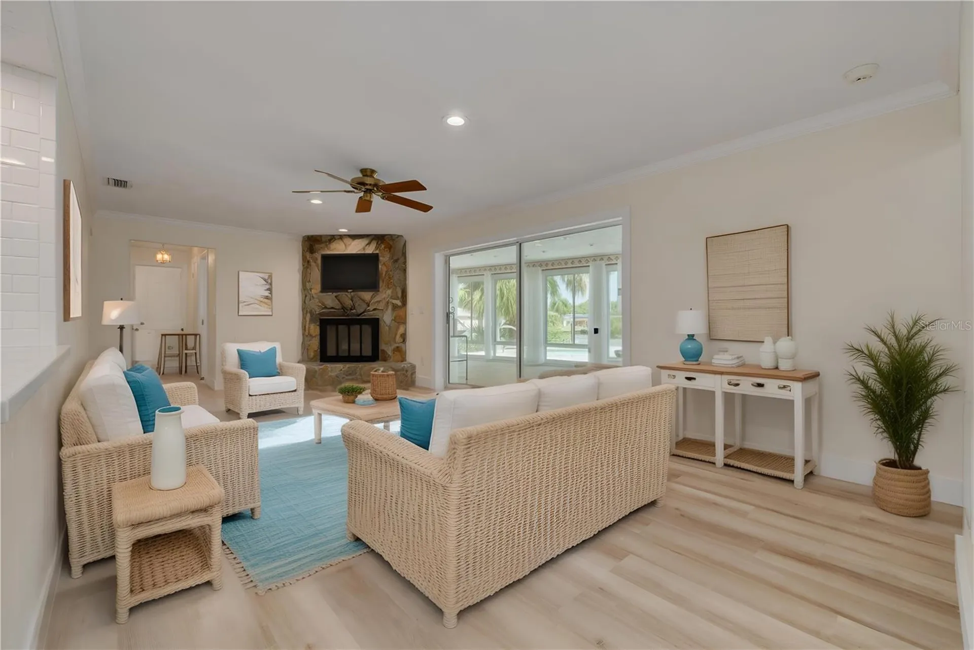 2370 Weymouth Drive Clearwater FL 33764