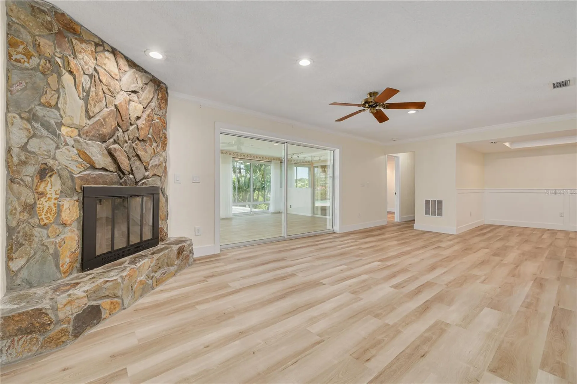 2370 Weymouth Drive Clearwater FL 33764