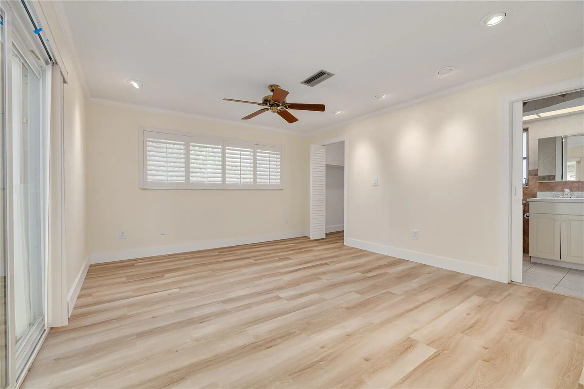 2370 Weymouth Drive Clearwater FL 33764