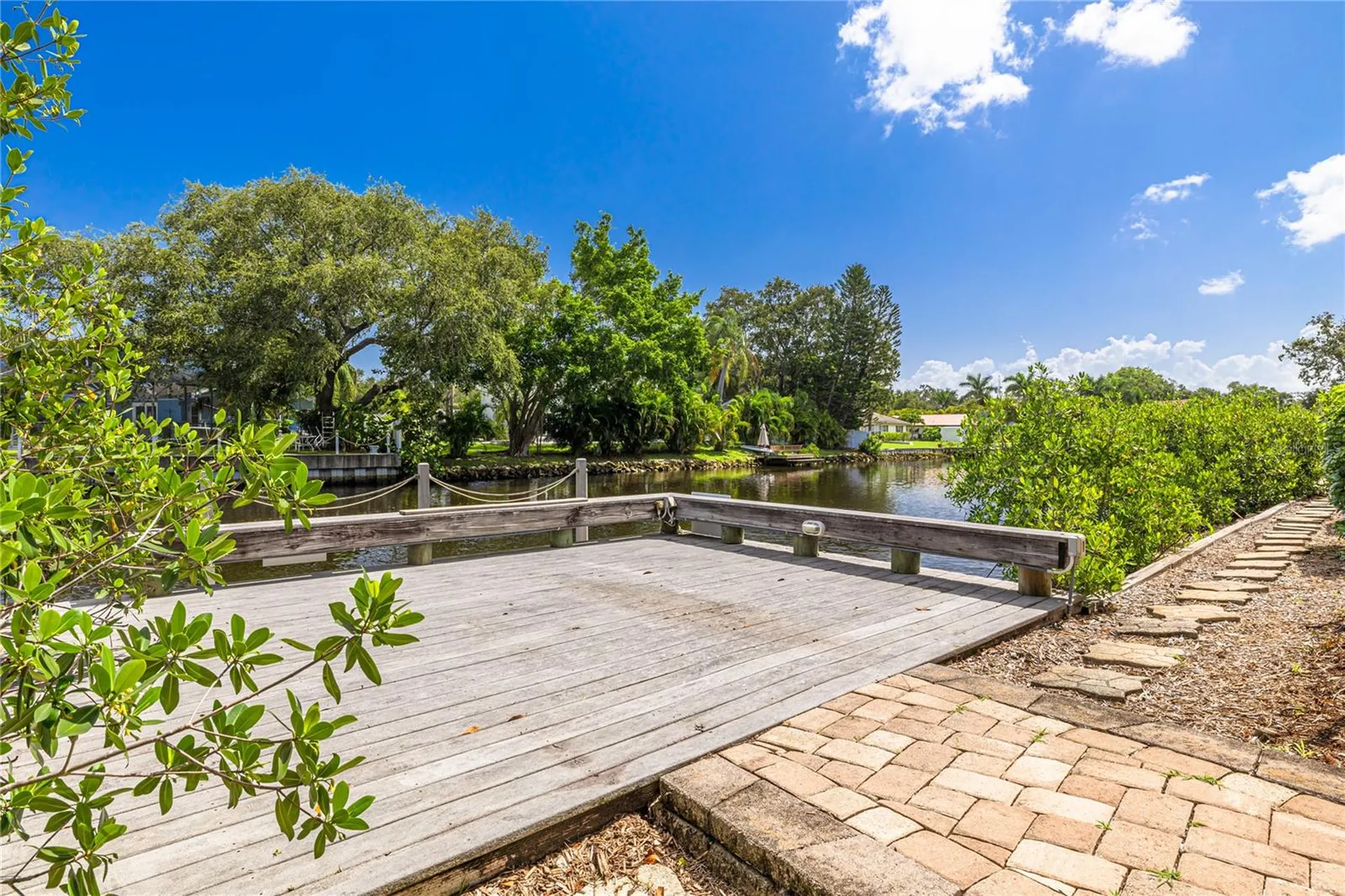 2370 Weymouth Drive Clearwater FL 33764