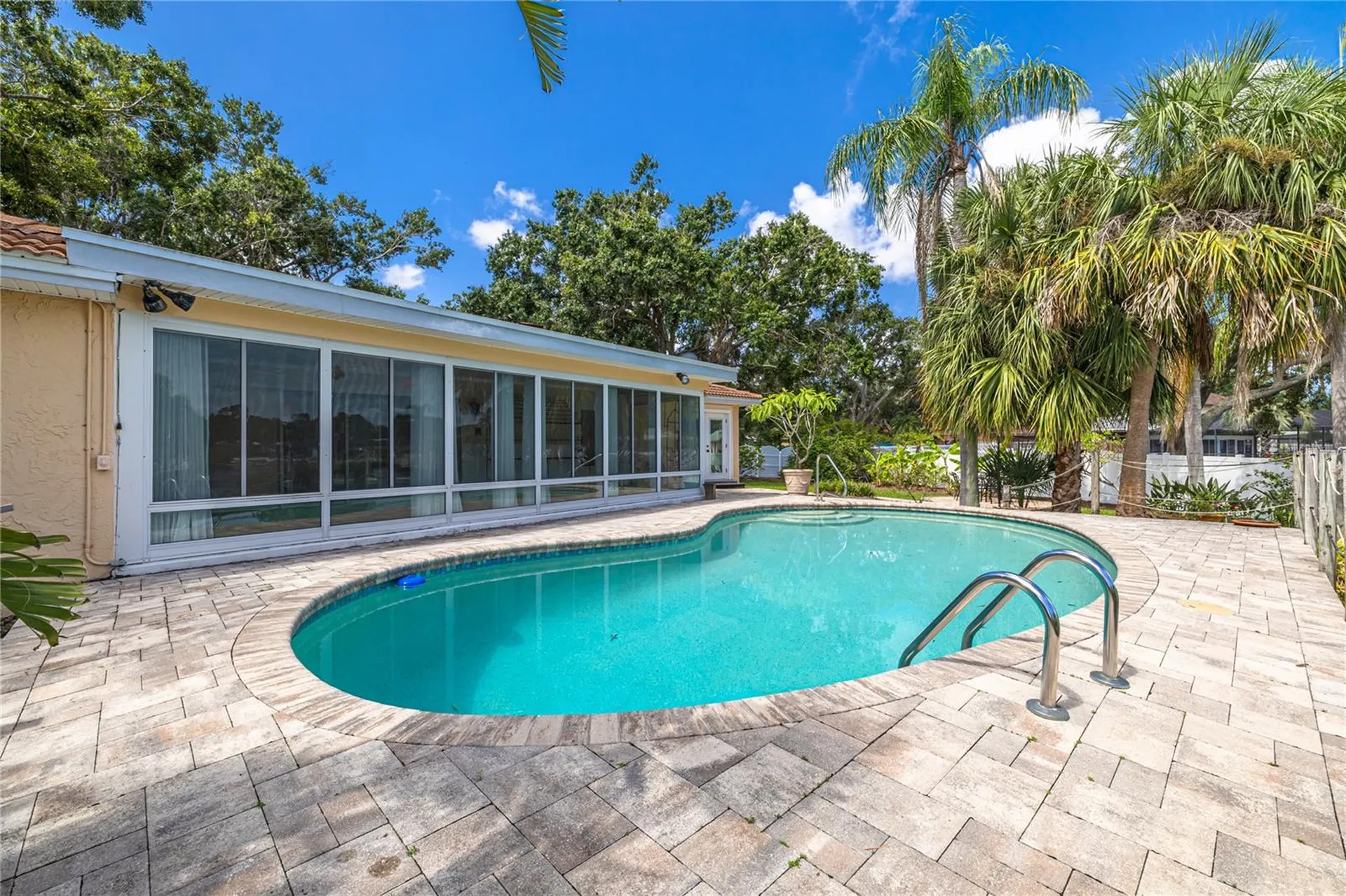 2370 Weymouth Drive Clearwater FL 33764