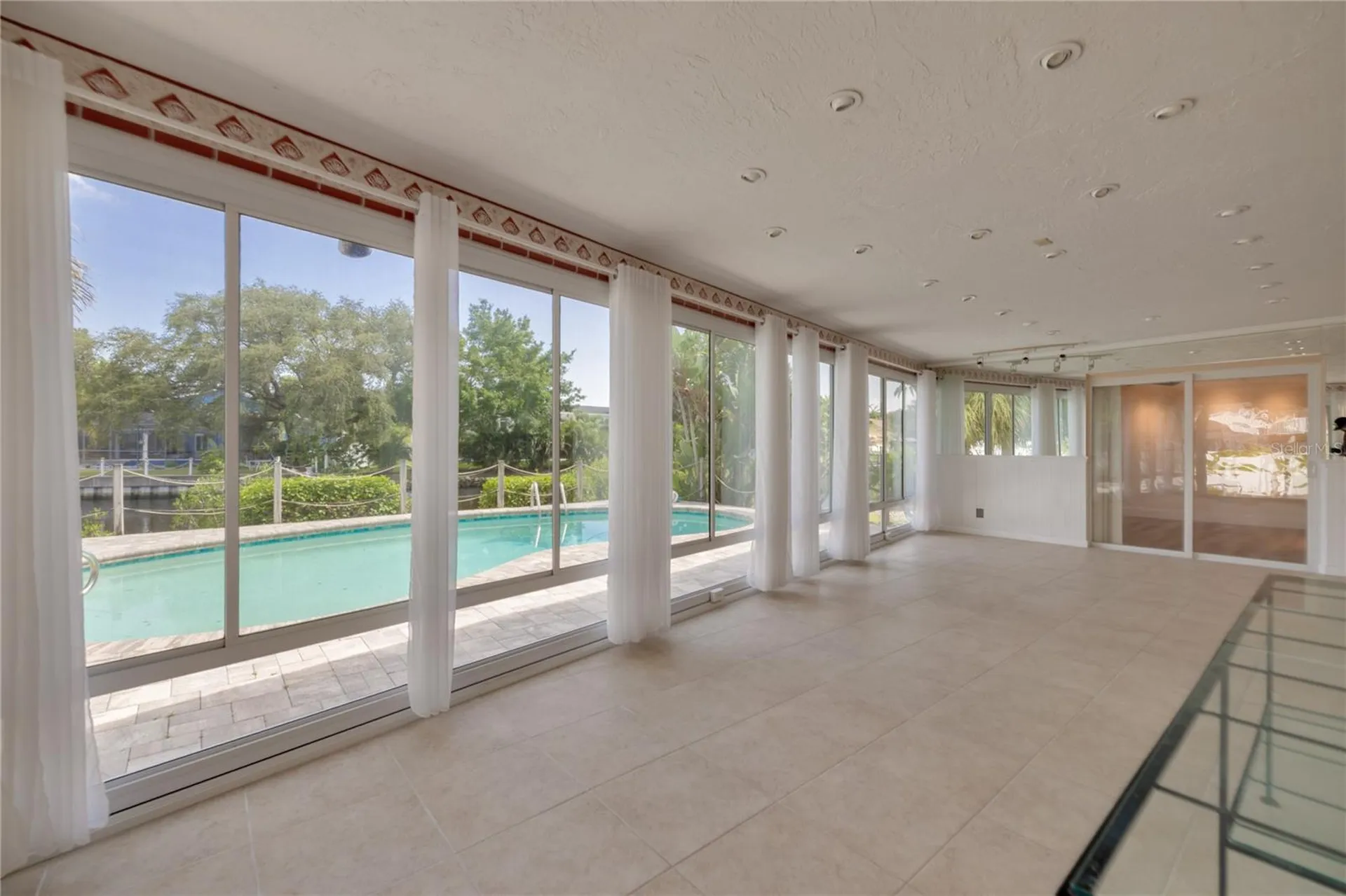 2370 Weymouth Drive Clearwater FL 33764