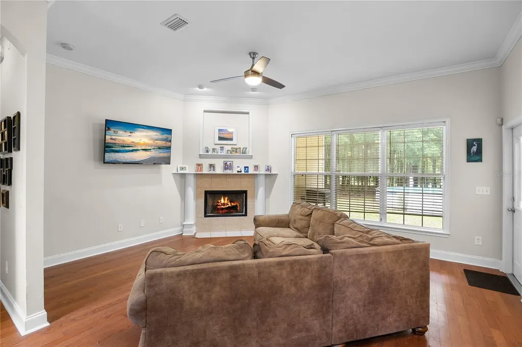 21737 Old Providence Road Alachua FL 32615