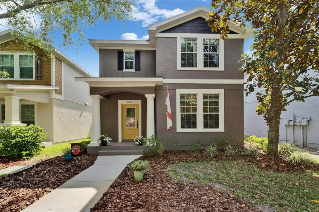 5914 Goldenbark Place Lithia FL 33547
