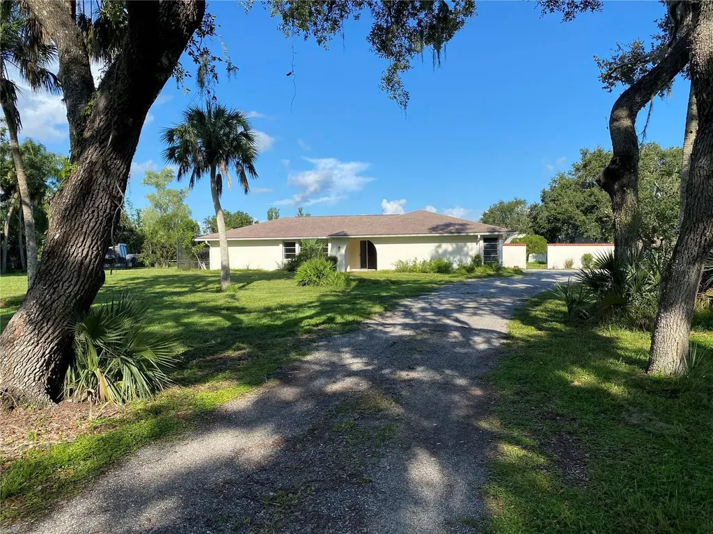 5760 Howard Creek Road Sarasota FL 34241