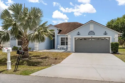10 Alicante Court Kissimmee FL 34758