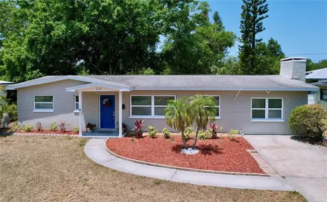 2152 74th Street N St Petersburg FL 33710