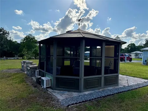 2929 NE 101st Terrace Silver Springs FL 34488