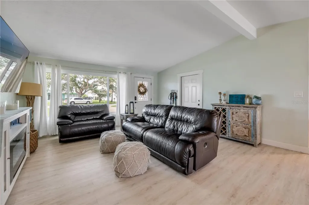 90 Cunningham Drive New Smyrna Beach FL 32168