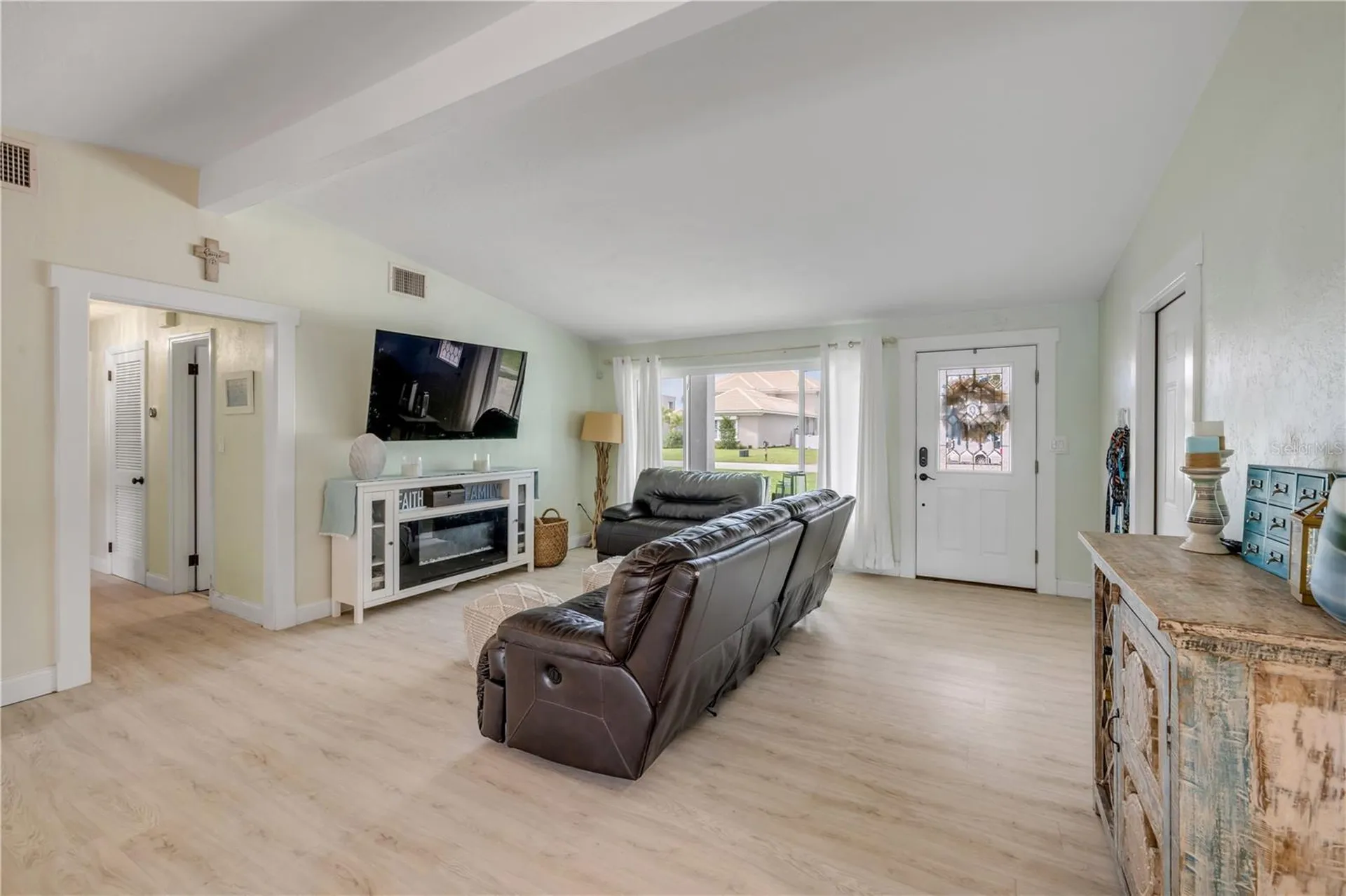90 Cunningham Drive New Smyrna Beach FL 32168