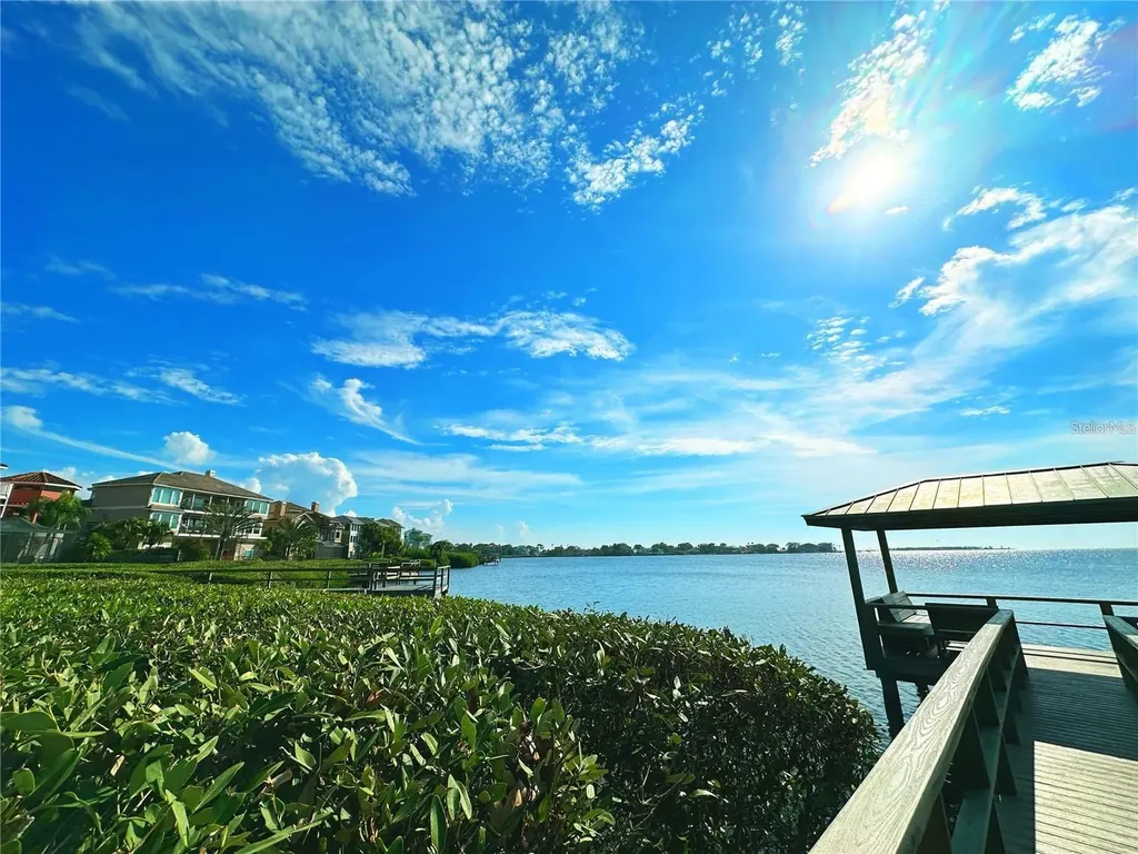 85 Sandpiper Pointe Court Tarpon Springs FL 34689