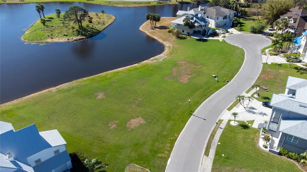 85 Sandpiper Pointe Court Tarpon Springs FL 34689