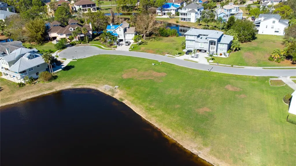 85 Sandpiper Pointe Court Tarpon Springs FL 34689