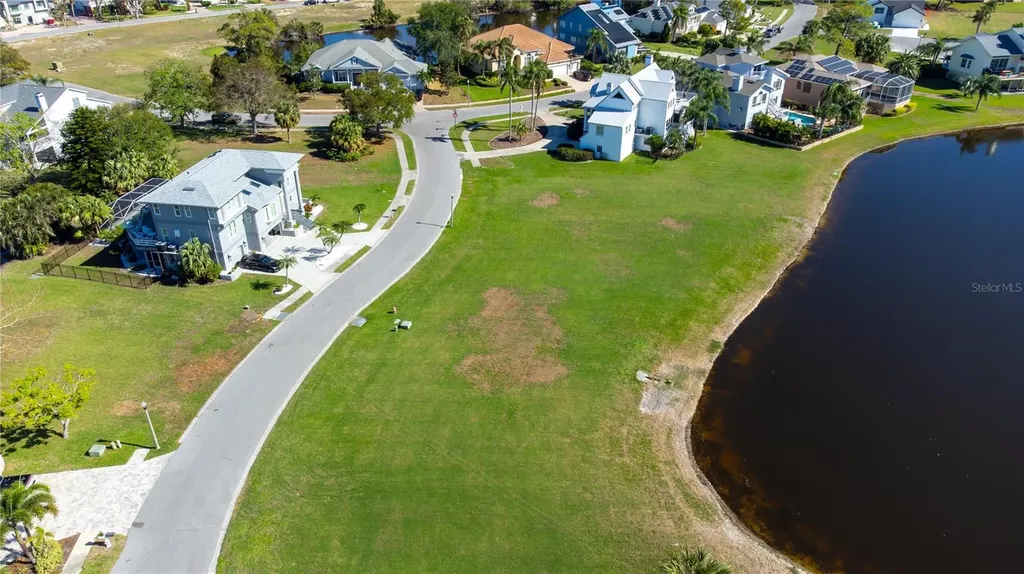 85 Sandpiper Pointe Court Tarpon Springs FL 34689
