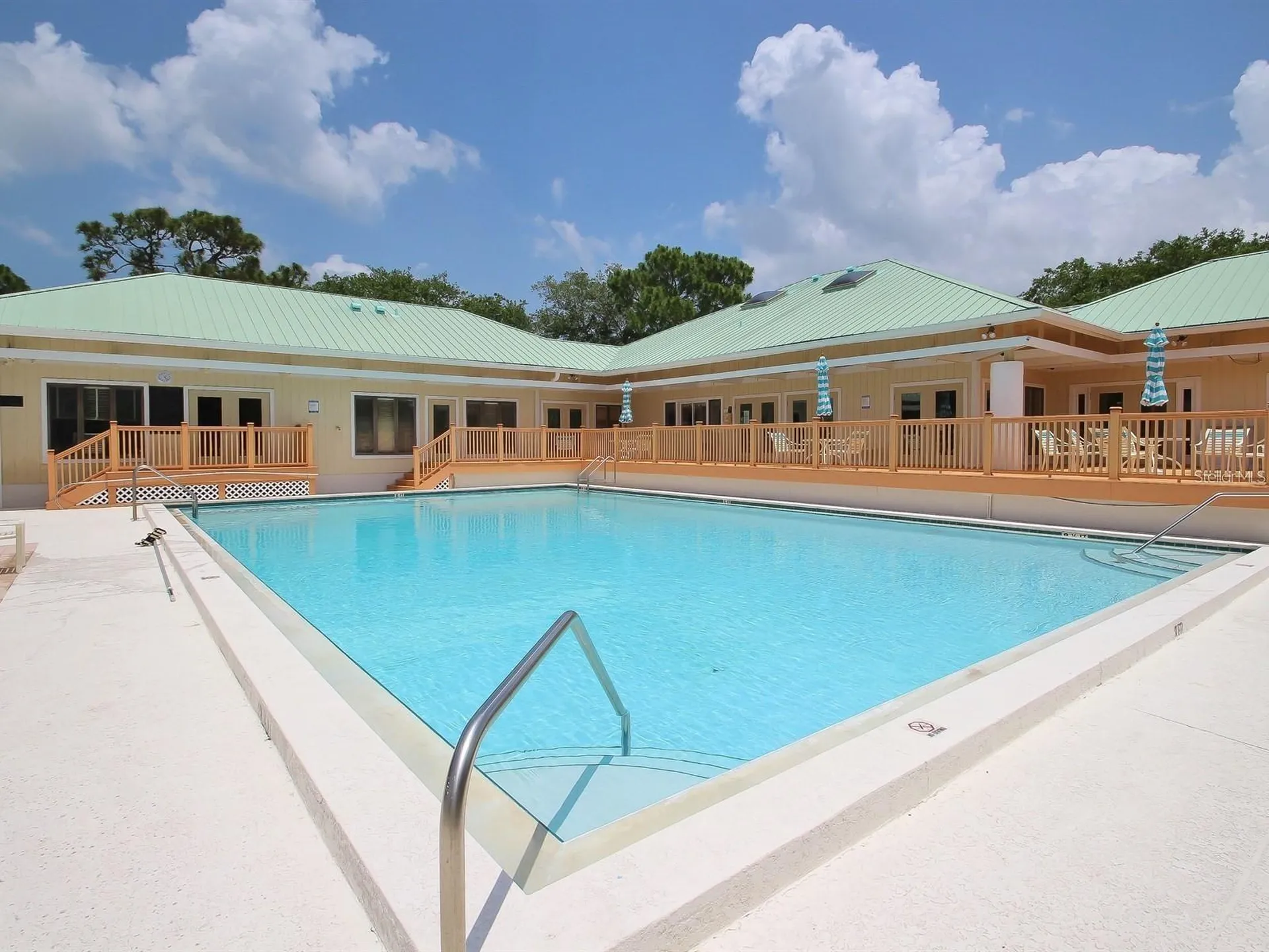 85 Sandpiper Pointe Court Tarpon Springs FL 34689