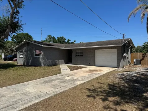 5813 Oxford Drive Tampa FL 33615