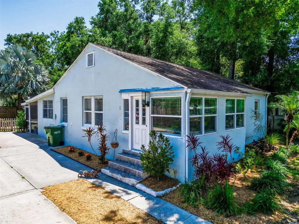 1221 E Hamilton Avenue Tampa FL 33604