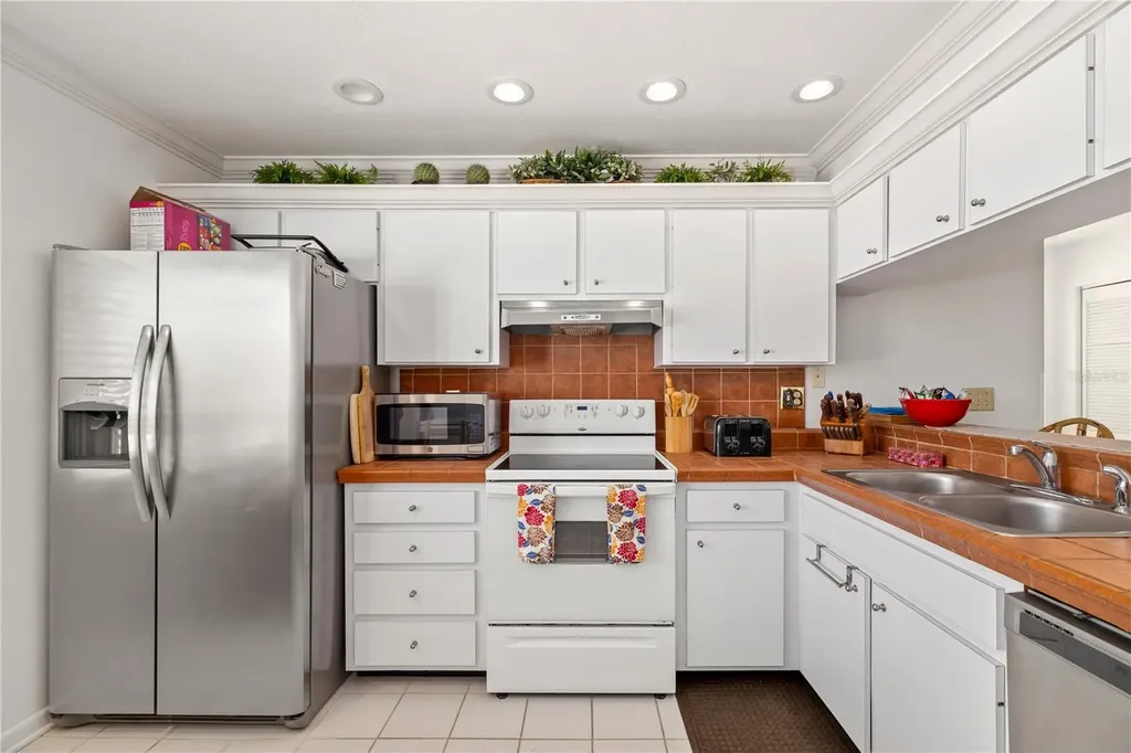 6204 Midnight Pass Road Sarasota FL 34242