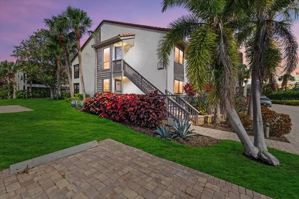 6204 Midnight Pass Road Sarasota FL 34242